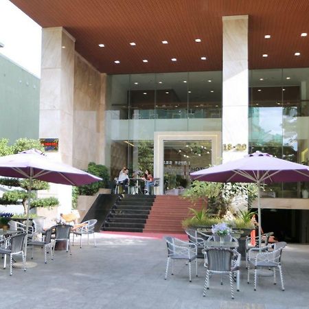 Clivia Hotel & Suite Дананг Екстериор снимка