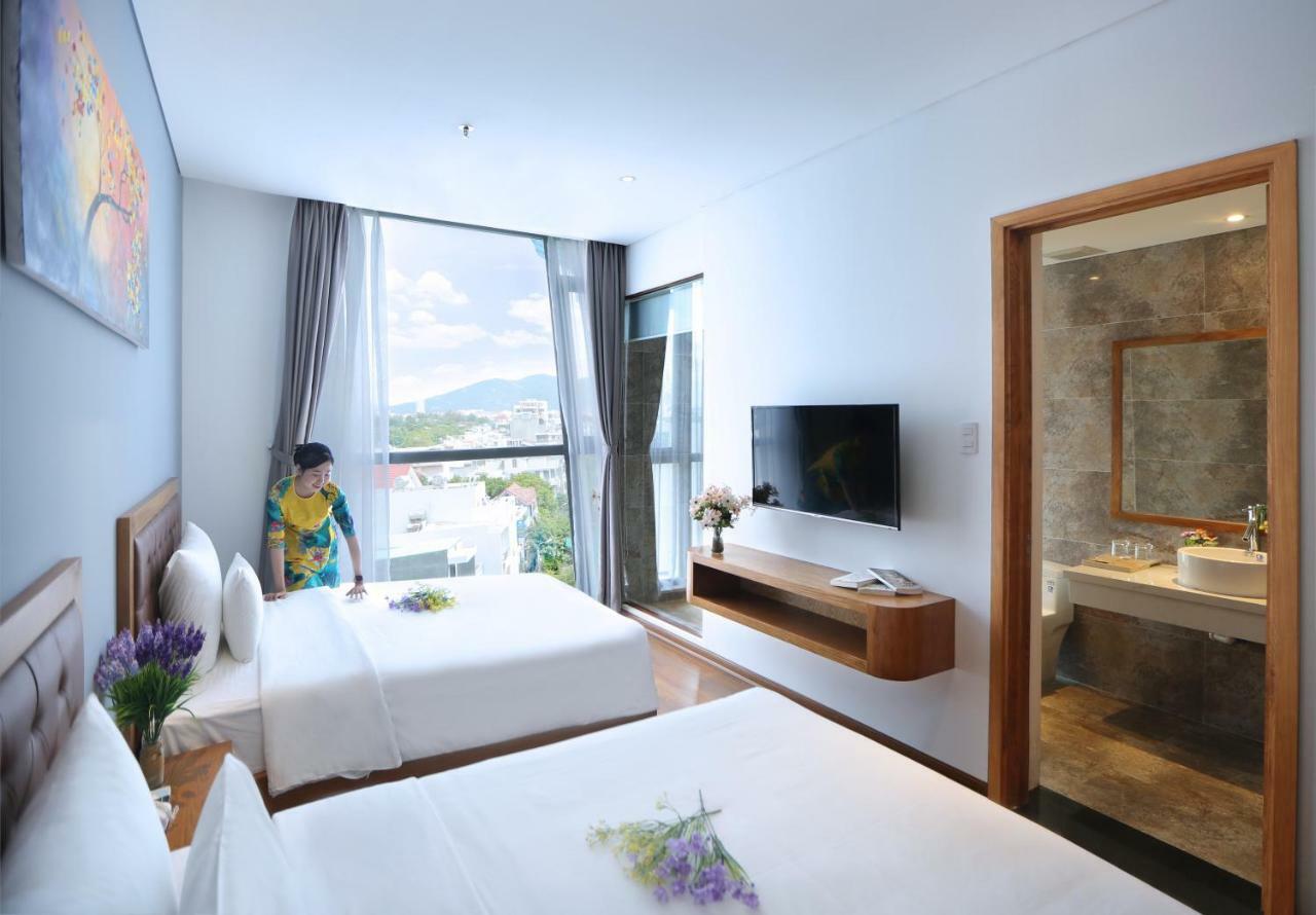 Clivia Hotel & Suite Дананг Екстериор снимка